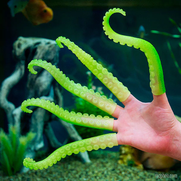 Glow-in-the-Dark Finger Tentacles - Image 3